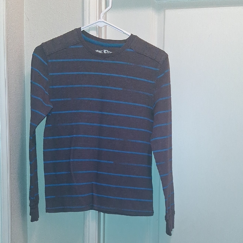 Epic Threads Blue and Gray Long Sleeve Tee